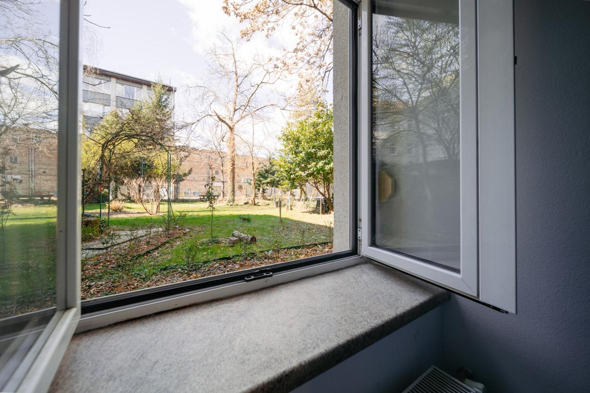 Apartament Tinel Garden *