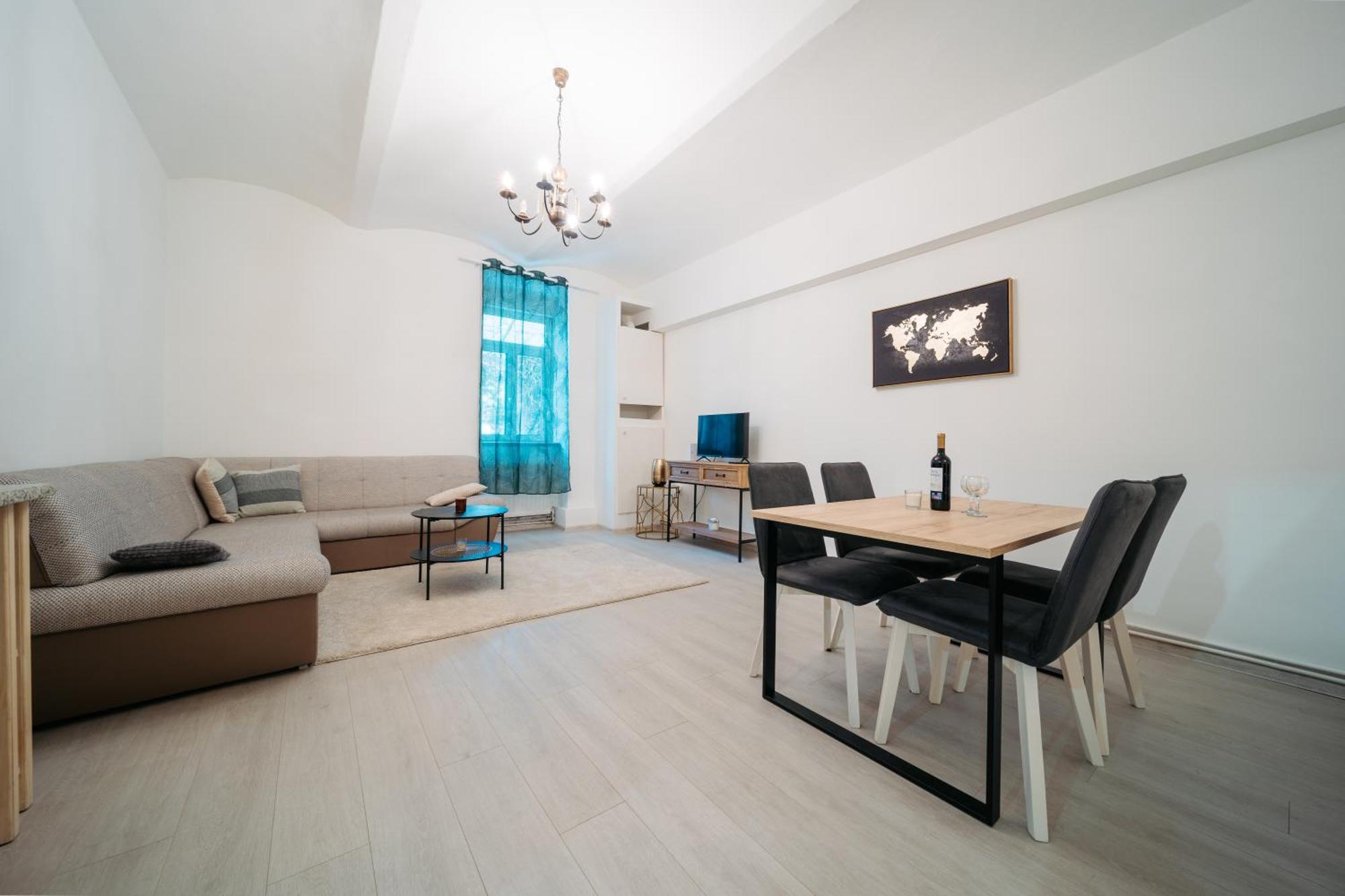 Apartament Tinel Garden *